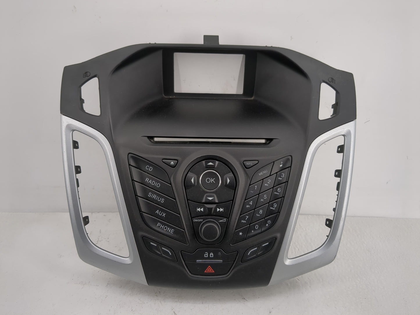 2013 Ford Focus Radio AM FM Cd Player Receiver Replacement P/N:CM51-18835-JAW Fits OEM Used Auto Parts - Oemusedautoparts1.c