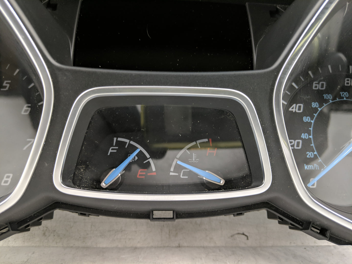 2013 Ford Focus Instrument Cluster Speedometer Gauges P/N:CM5T-10849-CTB Fits OEM Used Auto Parts - Oemusedautoparts1.com