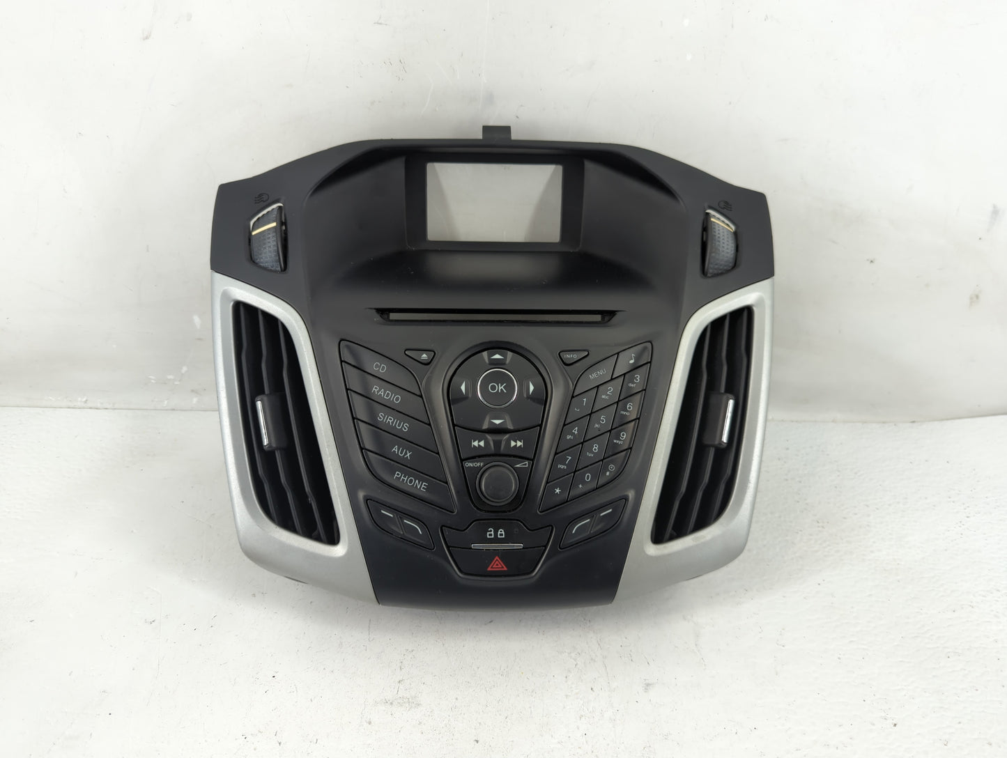 2012-2013 Ford Focus Radio AM FM Cd Player Receiver Replacement P/N:CM5T18K811KC Fits Fits 2012 2013 OEM Used Auto Parts - O