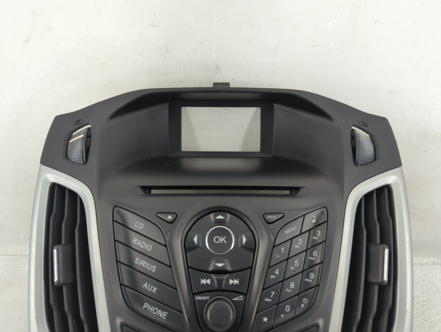 2012-2013 Ford Focus Radio AM FM Cd Player Receiver Replacement P/N:CM5T18K811KC Fits Fits 2012 2013 OEM Used Auto Parts - O