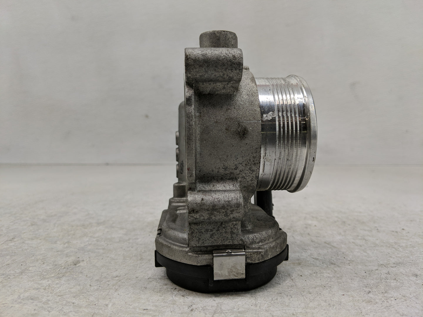 2013 Ford Focus Throttle Body Fits OEM Used Auto Parts - Oemusedautoparts1.com