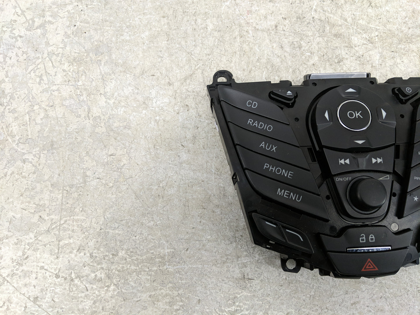 2012-2013 Ford Focus Radio Control Panel - Oemusedautoparts1.com