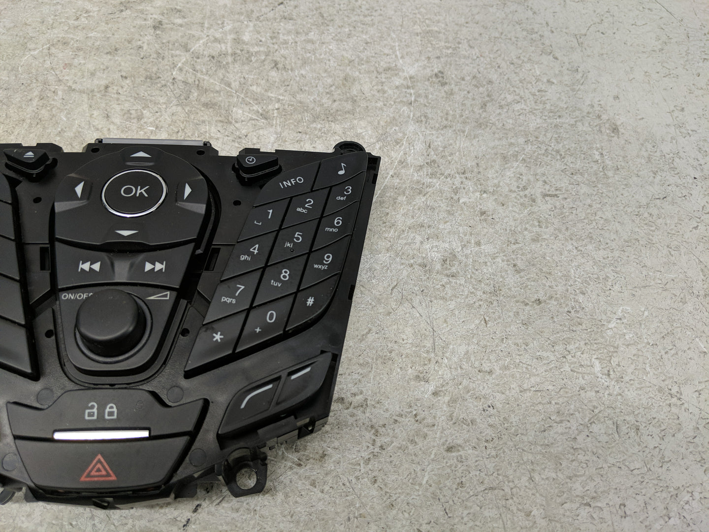 2012-2013 Ford Focus Radio Control Panel - Oemusedautoparts1.com