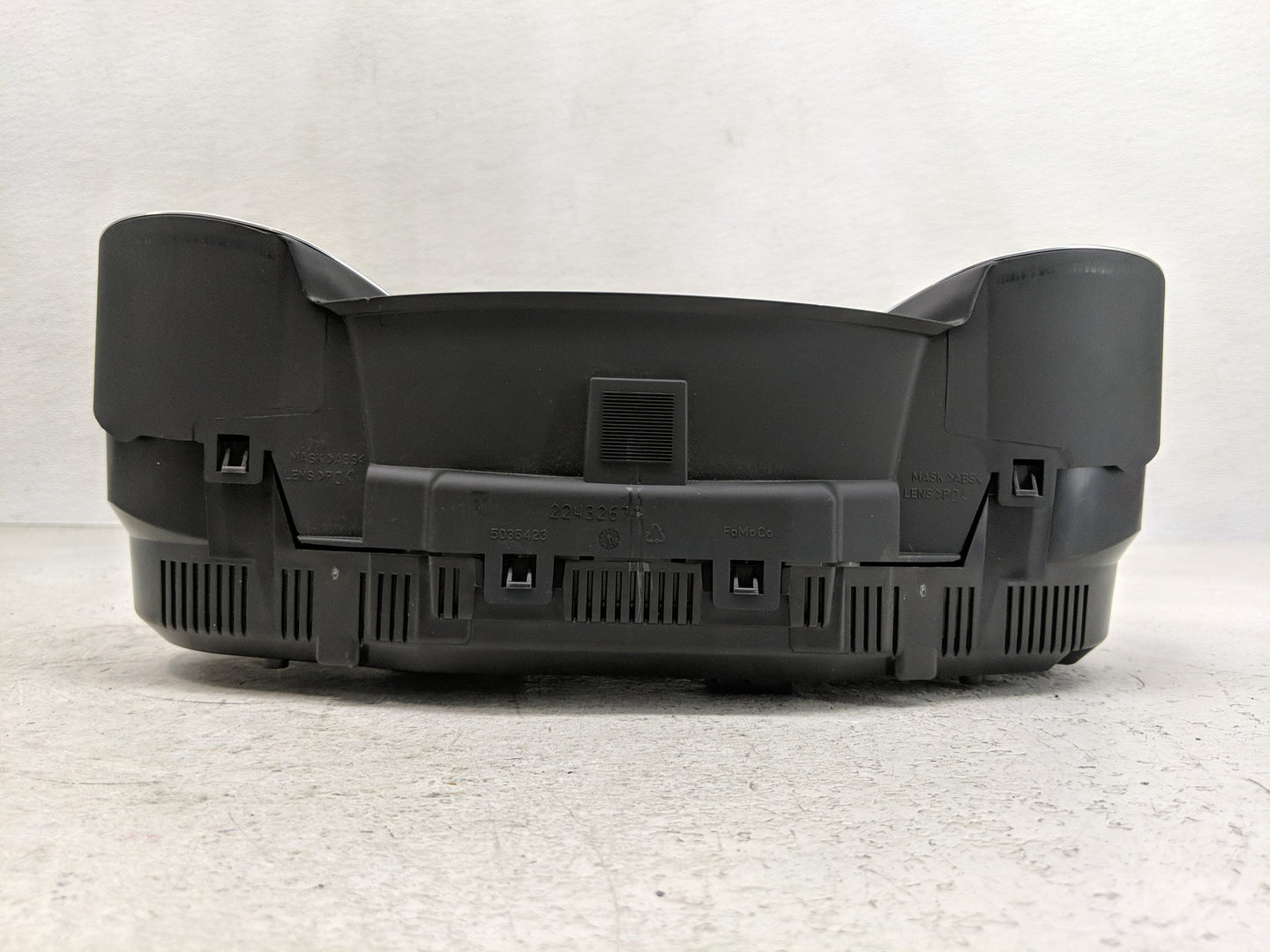 2013-2014 Ford Focus Instrument Cluster Speedometer Gauges P/N:CM5T-10849-CTB Fits Fits 2013 2014 OEM Used Auto Parts - Oemu