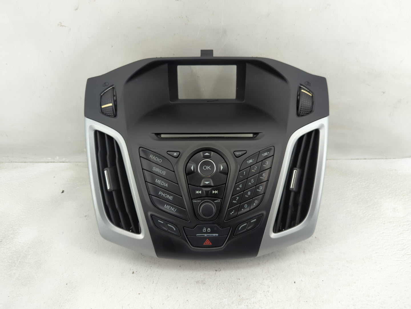 2013-2014 Ford Focus Radio Control Panel - Oemusedautoparts1.com