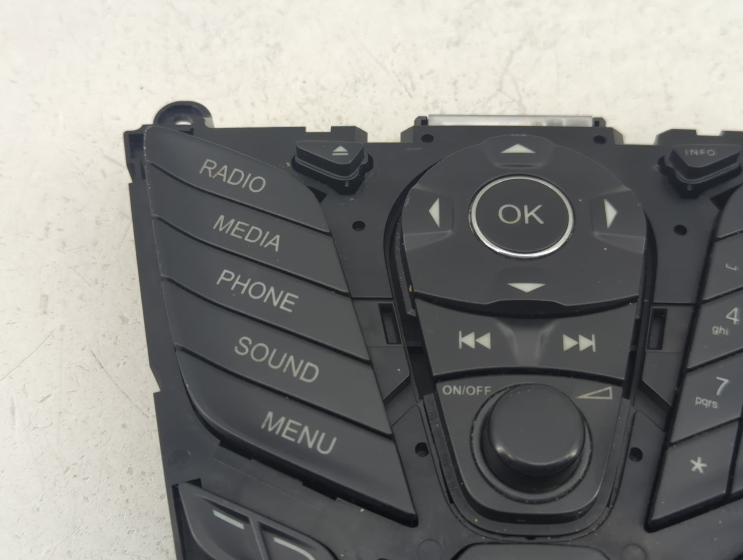 2013-2014 Ford Focus Radio AM FM Cd Player Receiver Replacement P/N:DM5T18K811LA Fits Fits 2013 2014 OEM Used Auto Parts - O