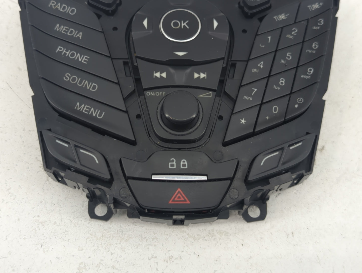 2013-2014 Ford Focus Radio AM FM Cd Player Receiver Replacement P/N:DM5T18K811LA Fits Fits 2013 2014 OEM Used Auto Parts - O