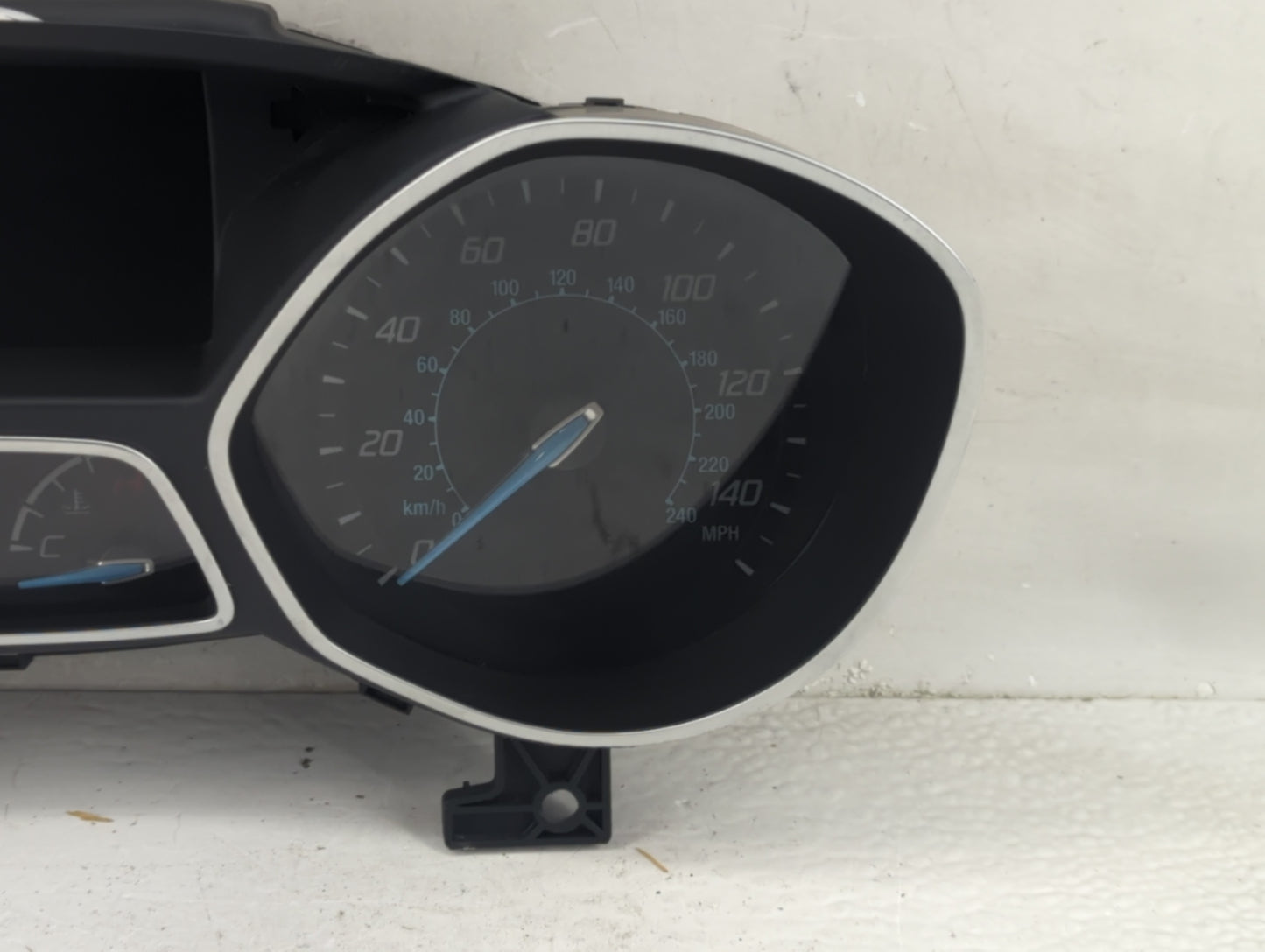 2013-2014 Ford Focus Instrument Cluster Speedometer Gauges P/N:CM5T-10849-CTB Fits Fits 2013 2014 OEM Used Auto Parts - Oemu