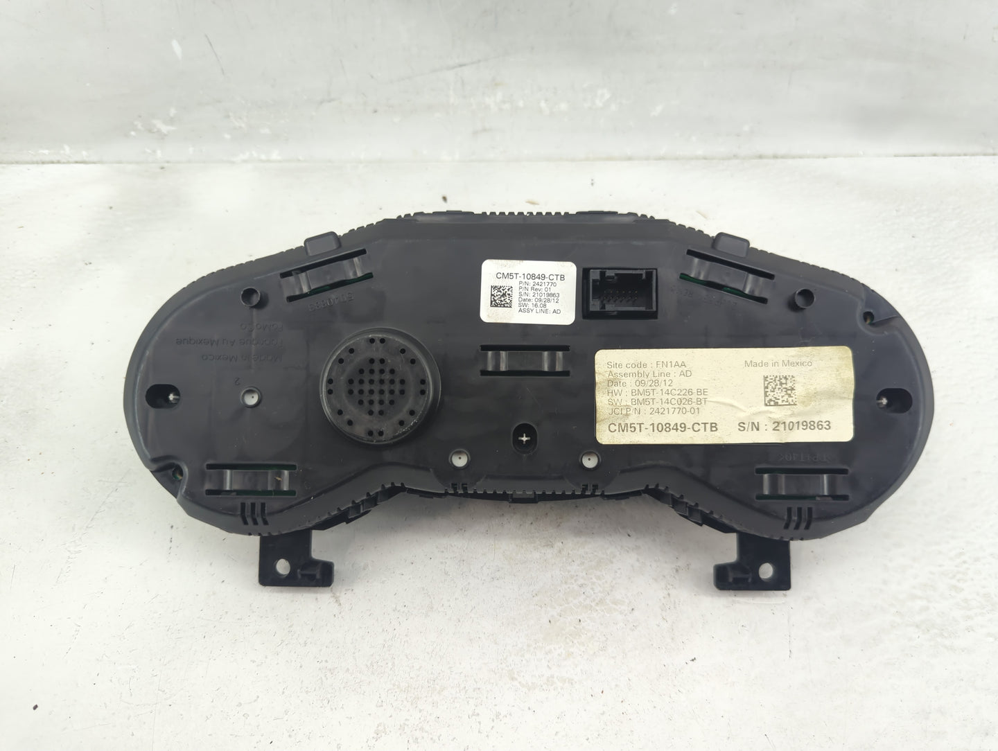 2013-2014 Ford Focus Instrument Cluster Speedometer Gauges P/N:CM5T-10849-CTB Fits Fits 2013 2014 OEM Used Auto Parts - Oemu