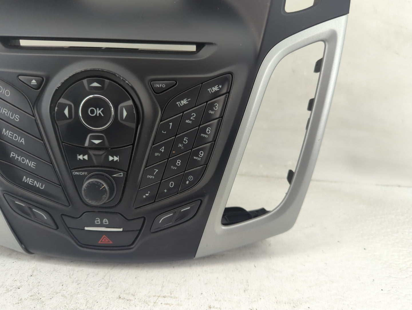 2013-2014 Ford Focus Radio Control Panel - Oemusedautoparts1.com