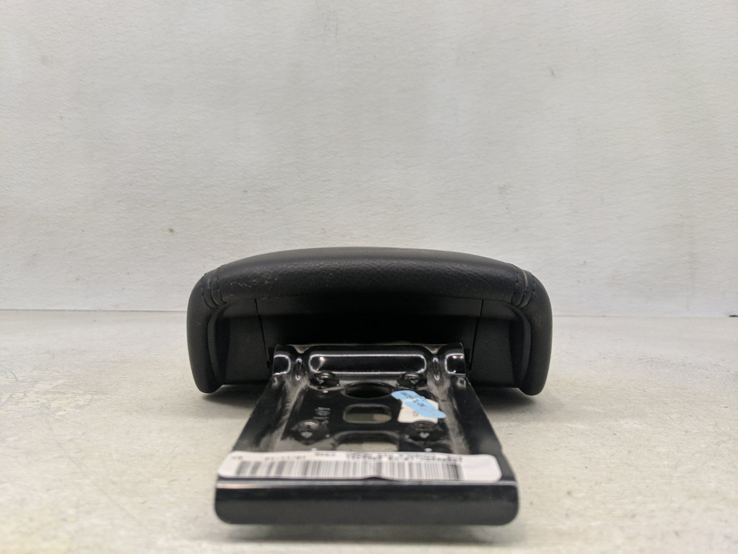 2013 Ford Focus Center Console Armrest Cover Lid Fits OEM Used Auto Parts - Oemusedautoparts1.com
