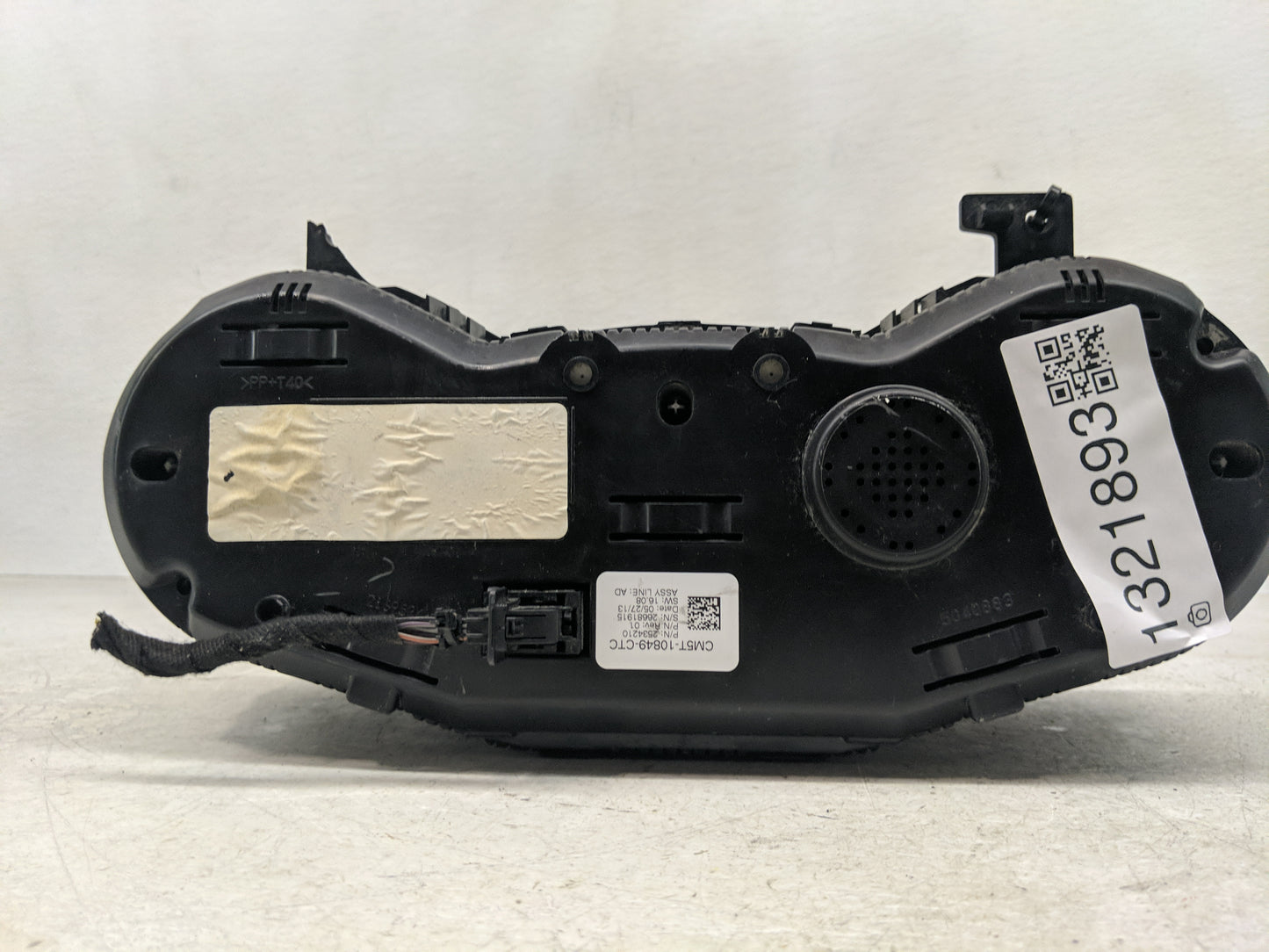 2013-2014 Ford Focus Instrument Cluster Speedometer Gauges P/N:CM5T-10849-CTC Fits Fits 2013 2014 OEM Used Auto Parts - Oemu