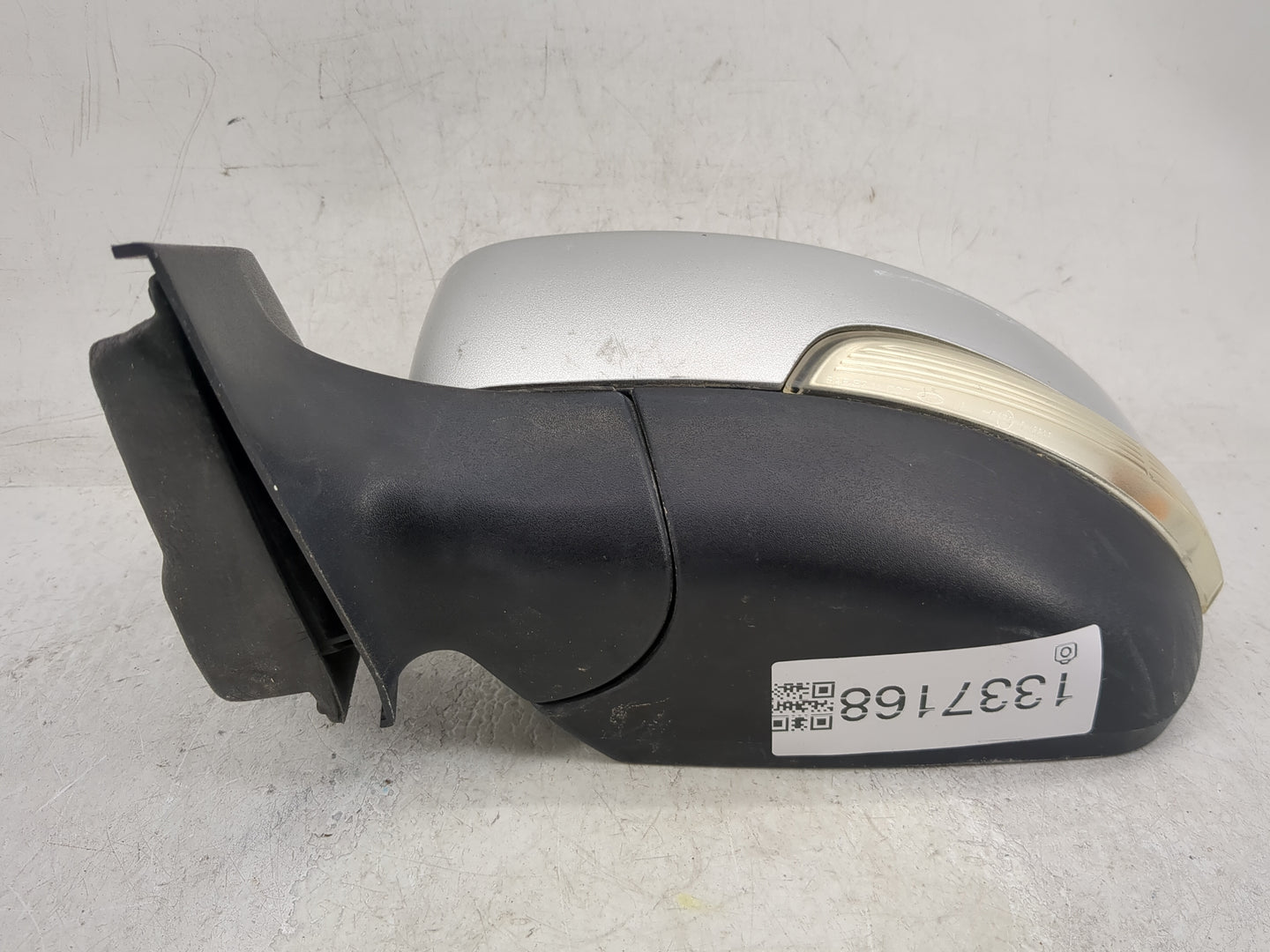2012-2014 Ford Focus Driver Side View Mirror - Left Door Mirror OEM Used - Oemusedautoparts1.com