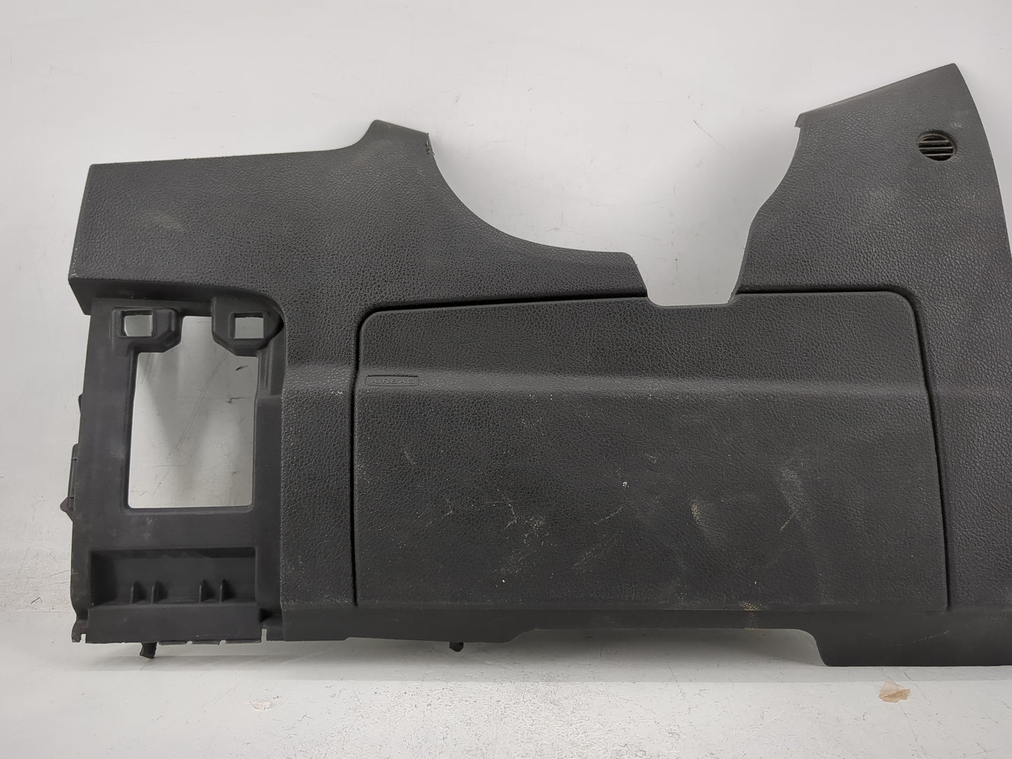 2013-2016 Ford Focus Air Bag Driver Left Knee OEM P/N:CM51-A043A88-A335BB Fits Fits 2013 2014 2015 2016 OEM Used Auto Parts 