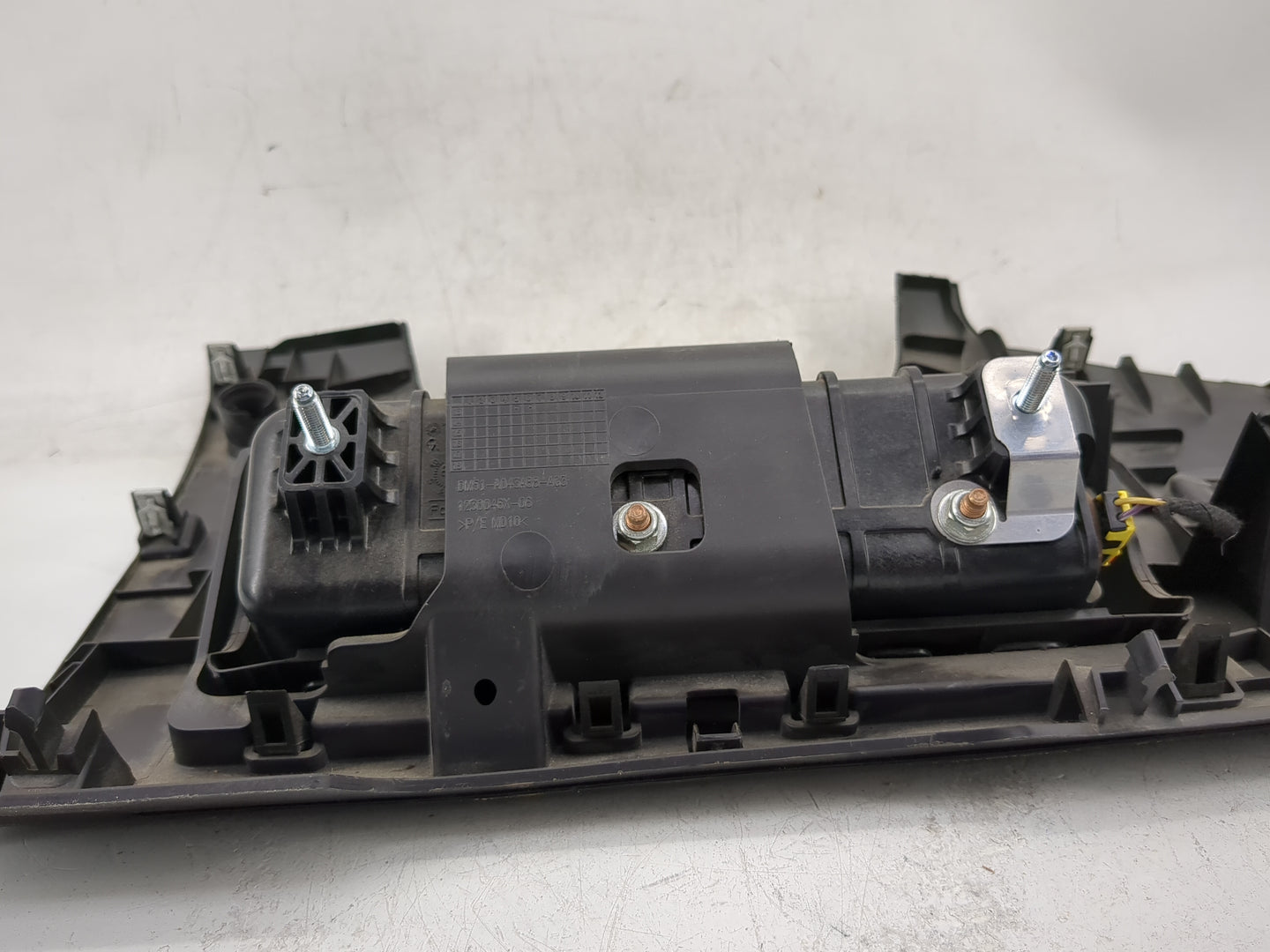 2013-2016 Ford Focus Air Bag Driver Left Knee OEM P/N:CM51-A043A88-A335BB Fits Fits 2013 2014 2015 2016 OEM Used Auto Parts 