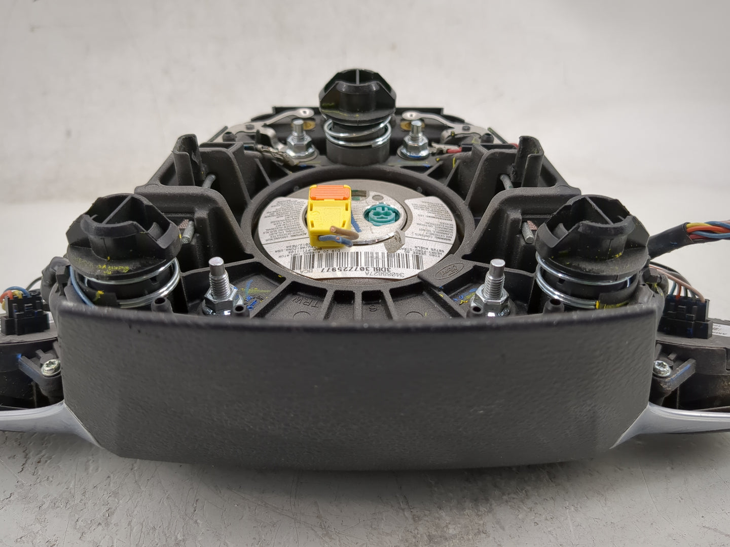 2012-2018 Ford Focus Air Bag Driver Left Steering Wheel Mounted P/N:DM51-A042B85-CB3ZHE Fits OEM Used Auto Parts - Oemusedau
