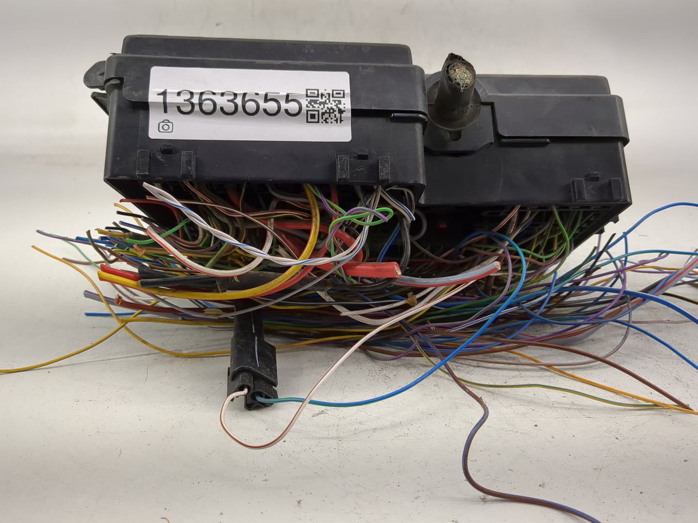 2012-2014 Ford Focus Fusebox Fuse Box Panel Relay Module Fits Fits 2012 2013 2014 OEM Used Auto Parts - Oemusedautoparts1.co