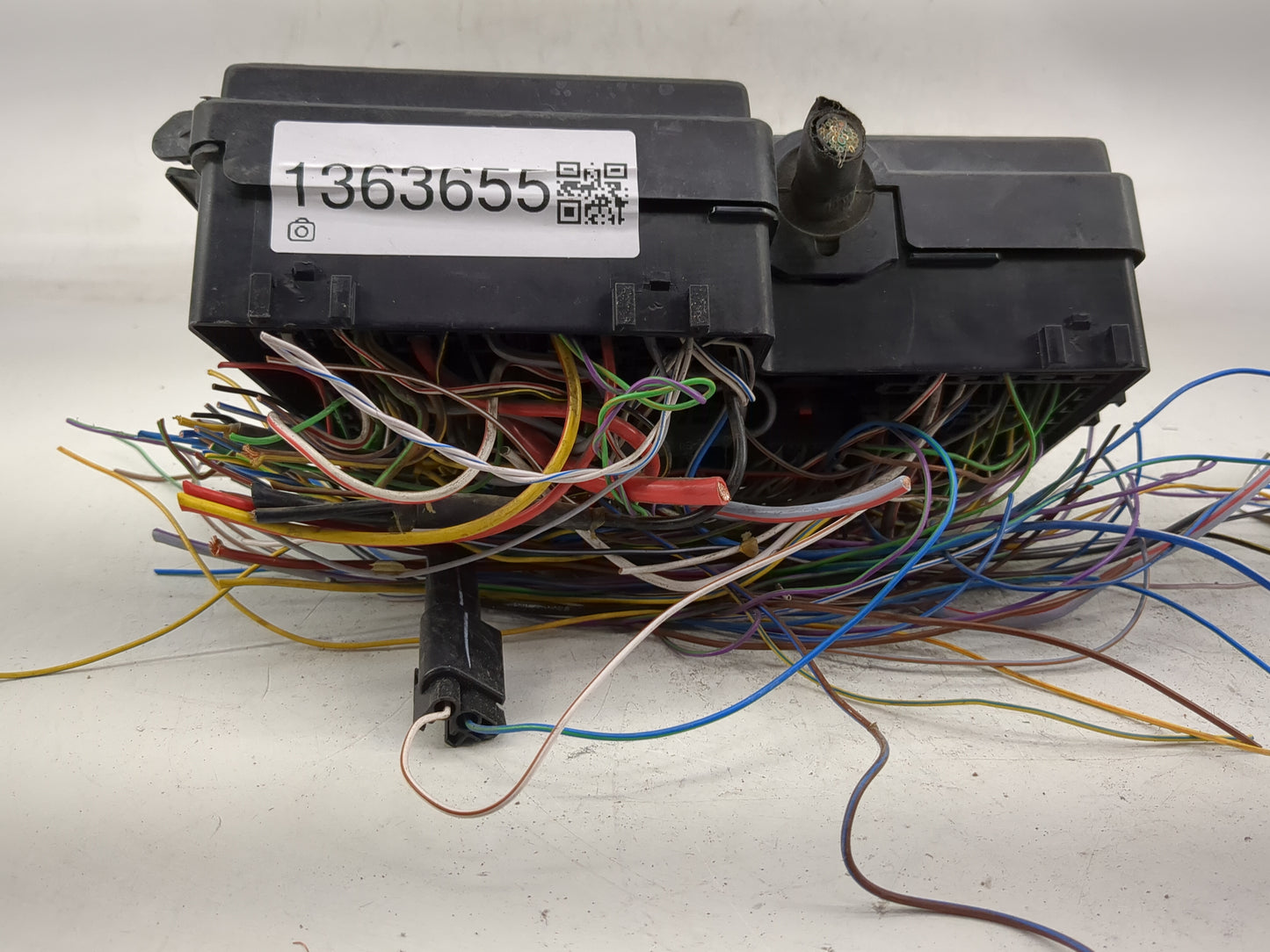 2012-2014 Ford Focus Fusebox Fuse Box Panel Relay Module Fits Fits 2012 2013 2014 OEM Used Auto Parts - Oemusedautoparts1.co