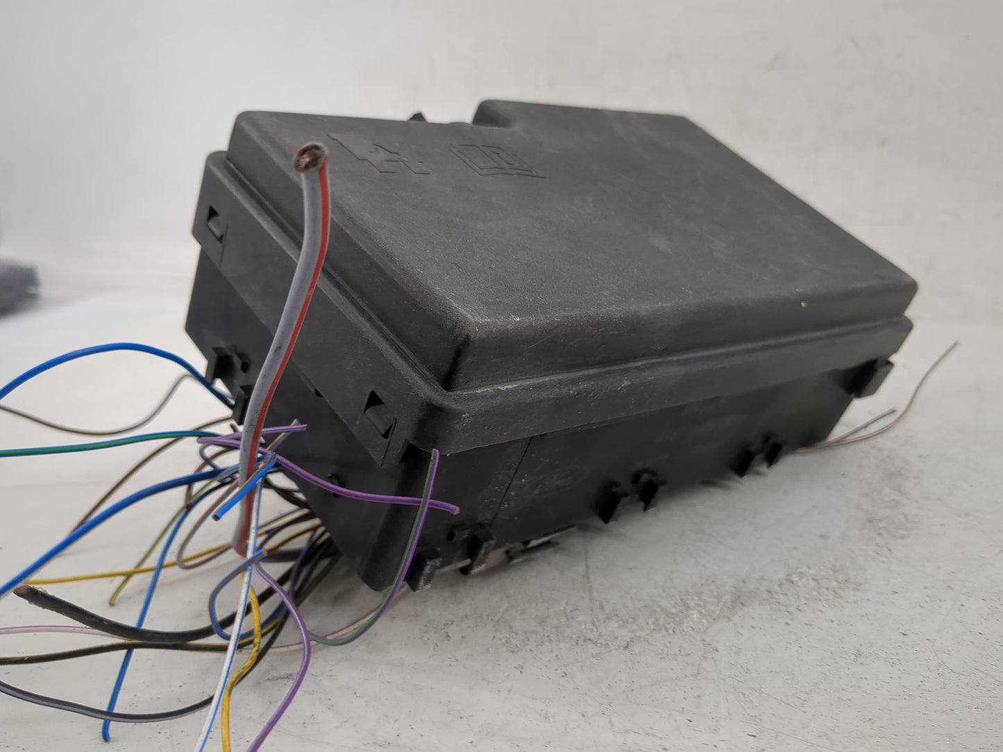 2012-2014 Ford Focus Fusebox Fuse Box Panel Relay Module Fits Fits 2012 2013 2014 OEM Used Auto Parts - Oemusedautoparts1.co
