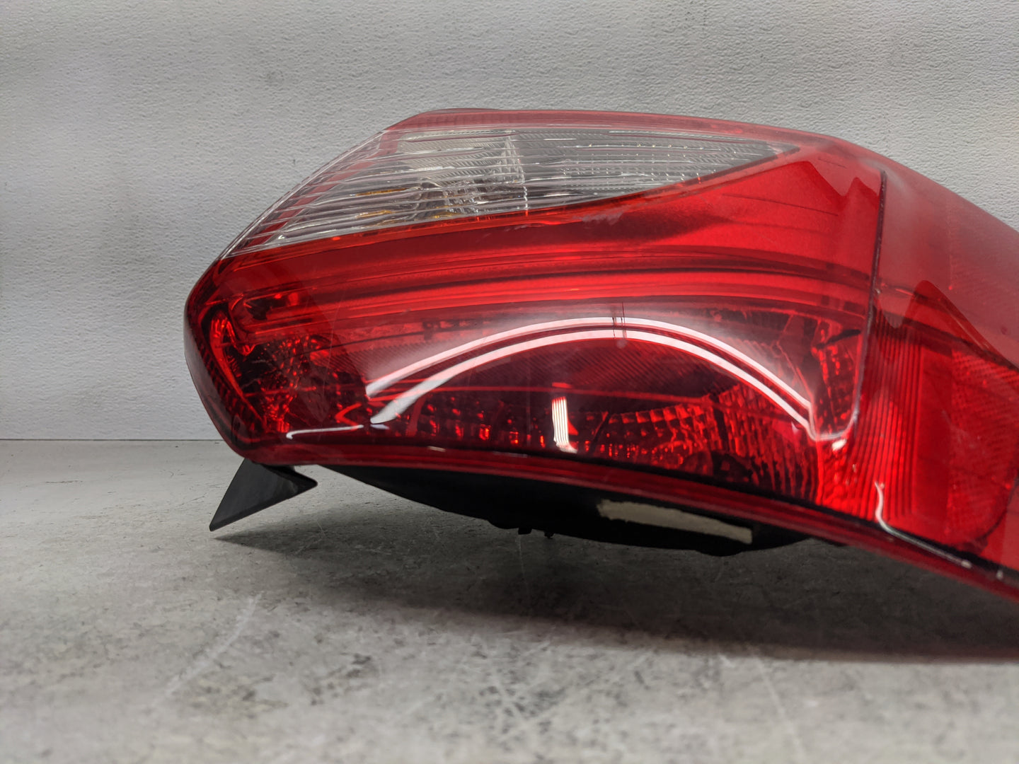 2012-2014 Ford Focus Tail Light Assembly Passenger Right OEM Fits Fits 2012 2013 2014 OEM Used Auto Parts - Oemusedautoparts