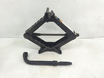 compare product 2013 Ford Focus Spare Scissor Car Jack 1390172