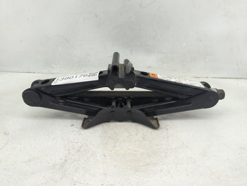 2013 Ford Focus Spare Scissor Car Jack - Oemusedautoparts1.com