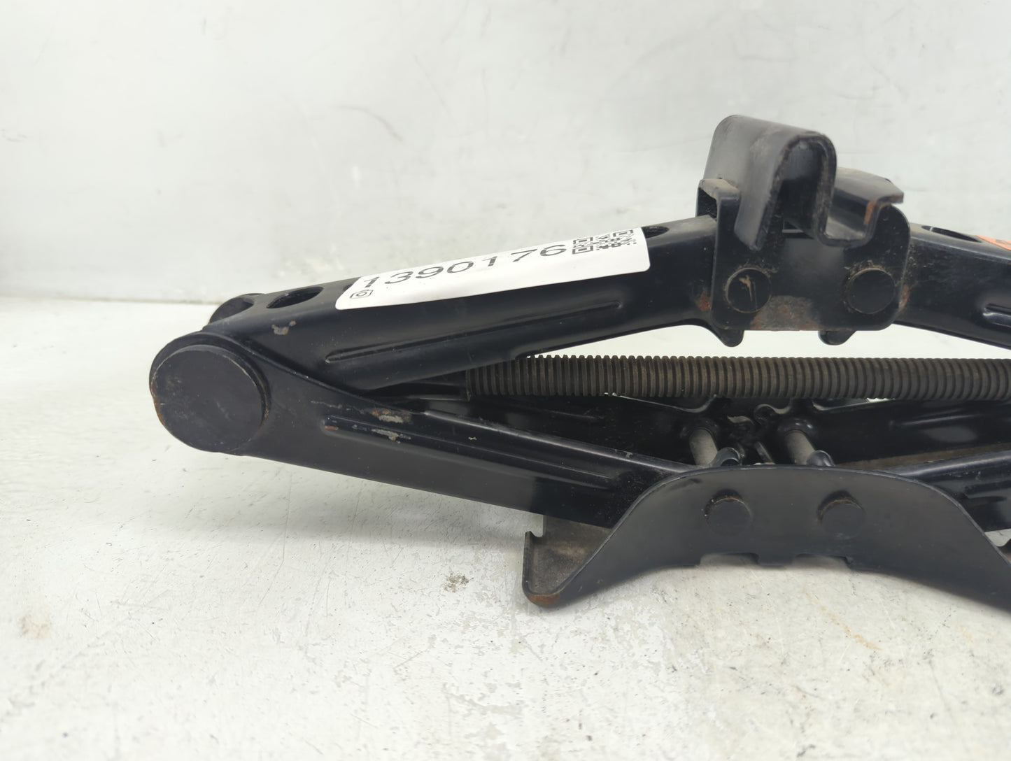 2013 Ford Focus Spare Scissor Car Jack - Oemusedautoparts1.com