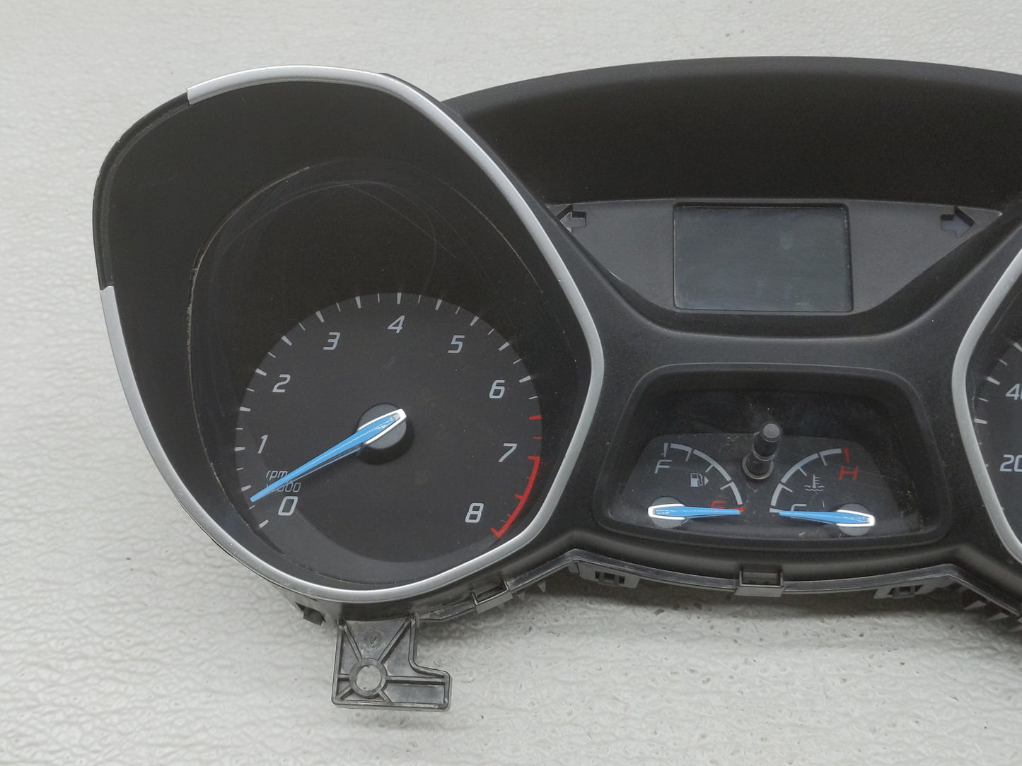 2013-2014 Ford Focus Instrument Cluster Speedometer Gauges P/N:CM5T-10849-CSD Fits Fits 2013 2014 OEM Used Auto Parts - Oemu
