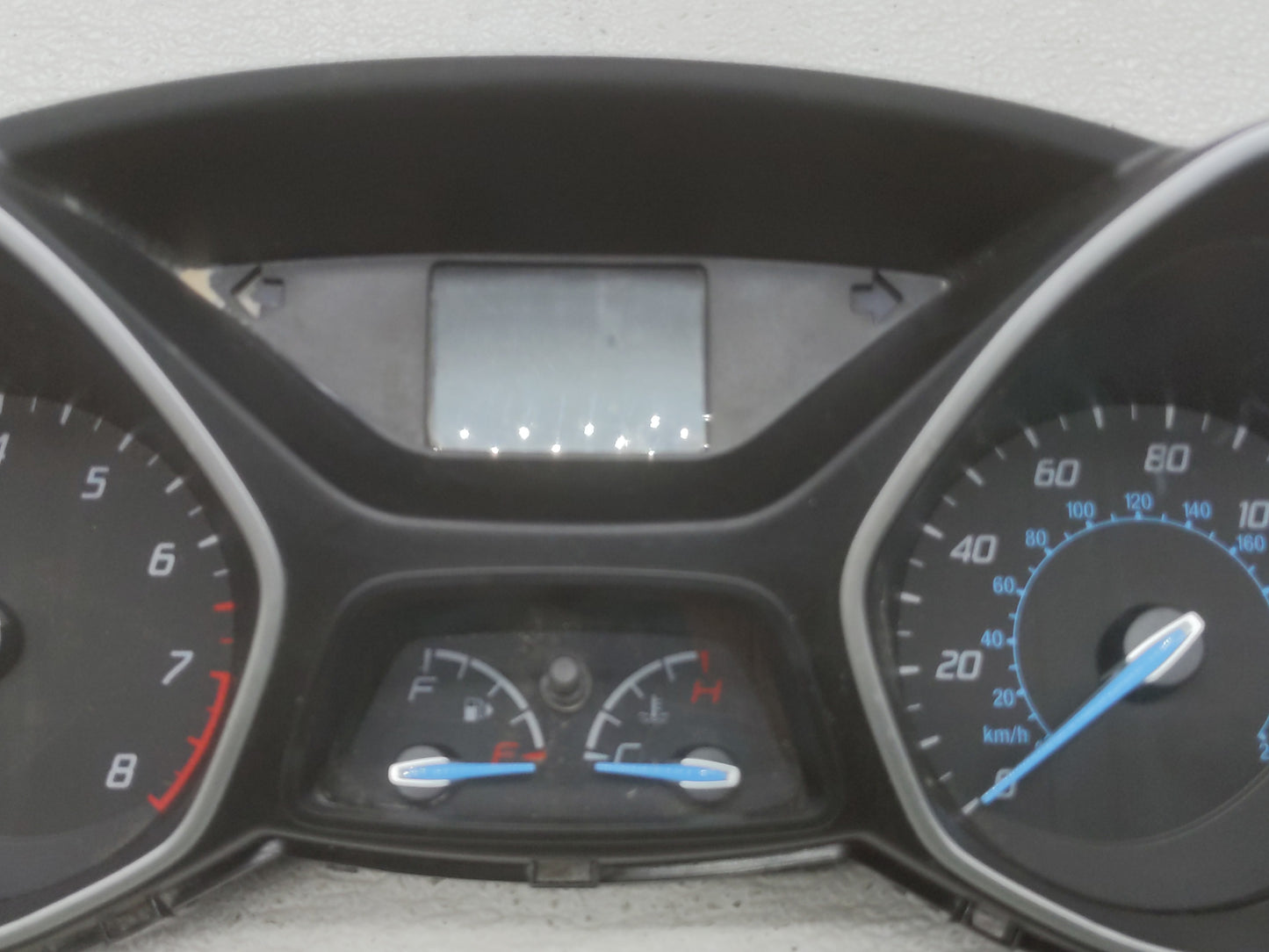 2013-2014 Ford Focus Instrument Cluster Speedometer Gauges P/N:CM5T-10849-CSD Fits Fits 2013 2014 OEM Used Auto Parts - Oemu