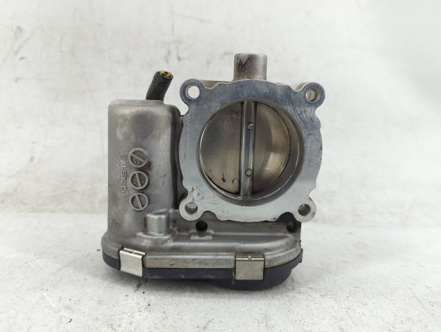 2012-2013 Ford Focus Throttle Body P/N:0280750586 Fits Fits 2012 2013 2014 2015 2016 2017 OEM Used Auto Parts - Oemusedautop