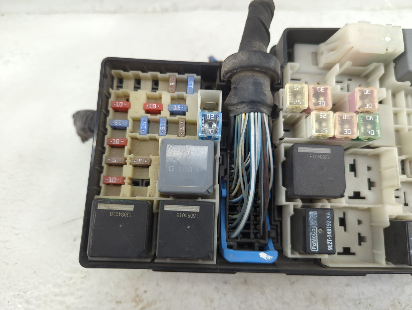 2012-2014 Ford Focus Fusebox Fuse Box Panel Relay Module P/N:AV6T-14A142-AB Fits Fits 2012 2013 2014 OEM Used Auto Parts - O