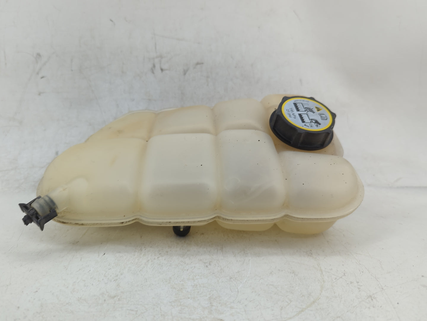 2013-2018 Ford Focus Radiator Coolant Overflow Expansion Tank Bottle 1393384 - Oemusedautoparts1.com