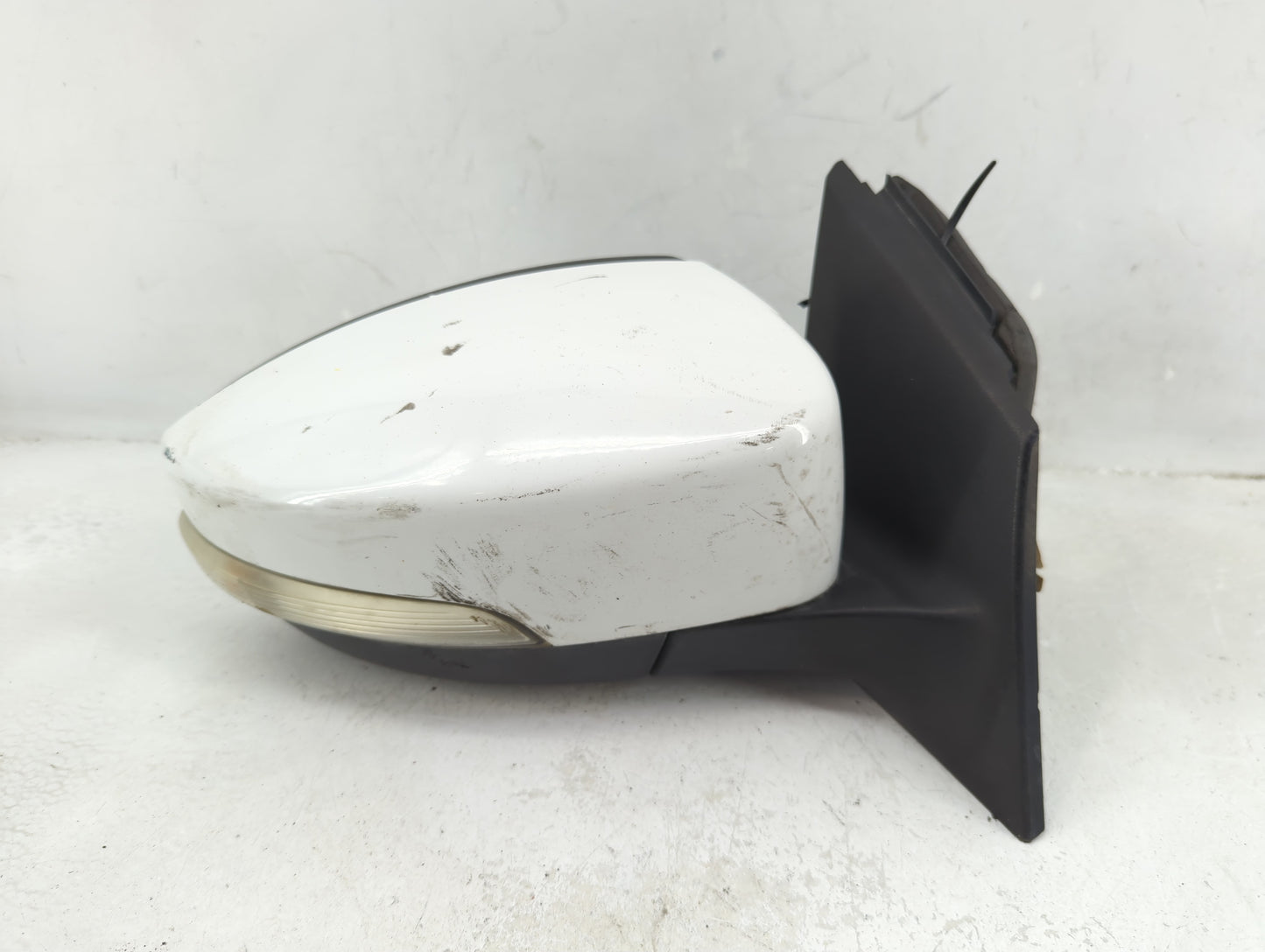 2012-2014 Ford Focus Passenger Side View Mirror - Right Door Mirror OEM Used - Oemusedautoparts1.com