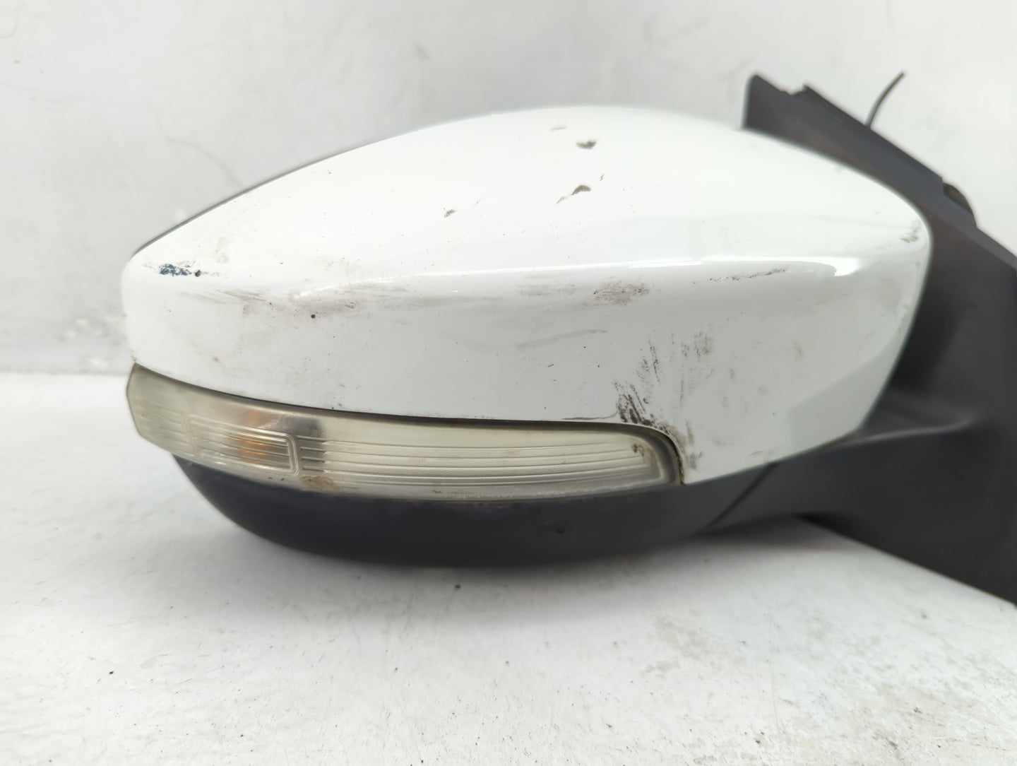 2012-2014 Ford Focus Passenger Side View Mirror - Right Door Mirror OEM Used - Oemusedautoparts1.com