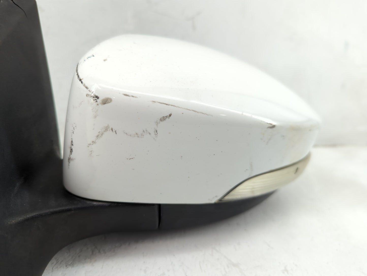 2012-2014 Ford Focus Driver Side View Mirror - Left Door Mirror OEM Used - Oemusedautoparts1.com