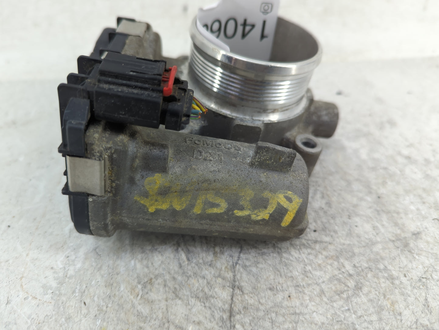 2012-2013 Ford Focus Throttle Body P/N:CM5E 9F991 AD 0 280 750 586 Fits Fits 2012 2013 2014 2015 2016 2017 OEM Used Auto Par