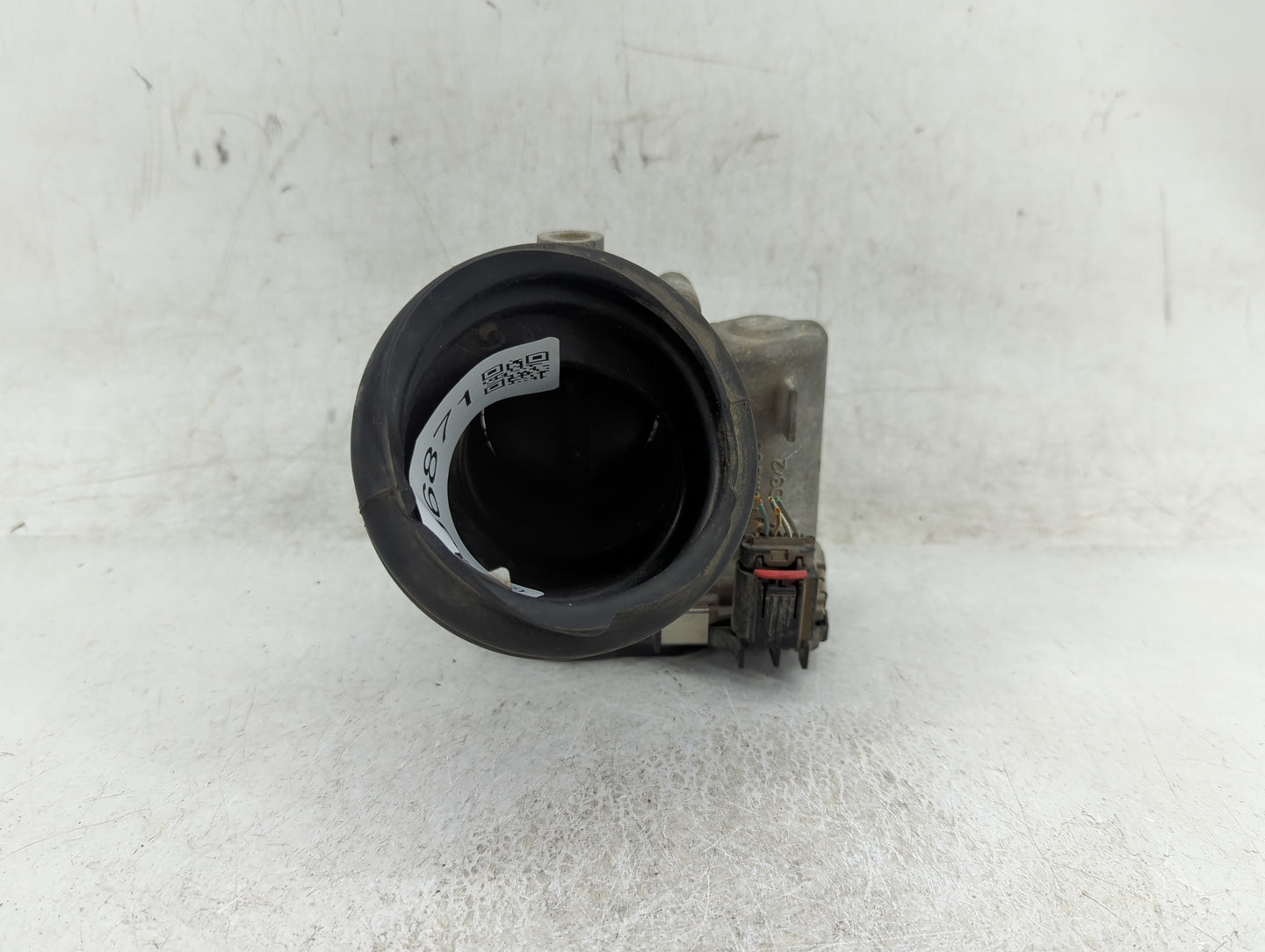 2012-2013 Ford Focus Throttle Body P/N:CM5E9F991AD Fits Fits 2012 2013 2014 2015 2016 2017 OEM Used Auto Parts - Oemusedauto