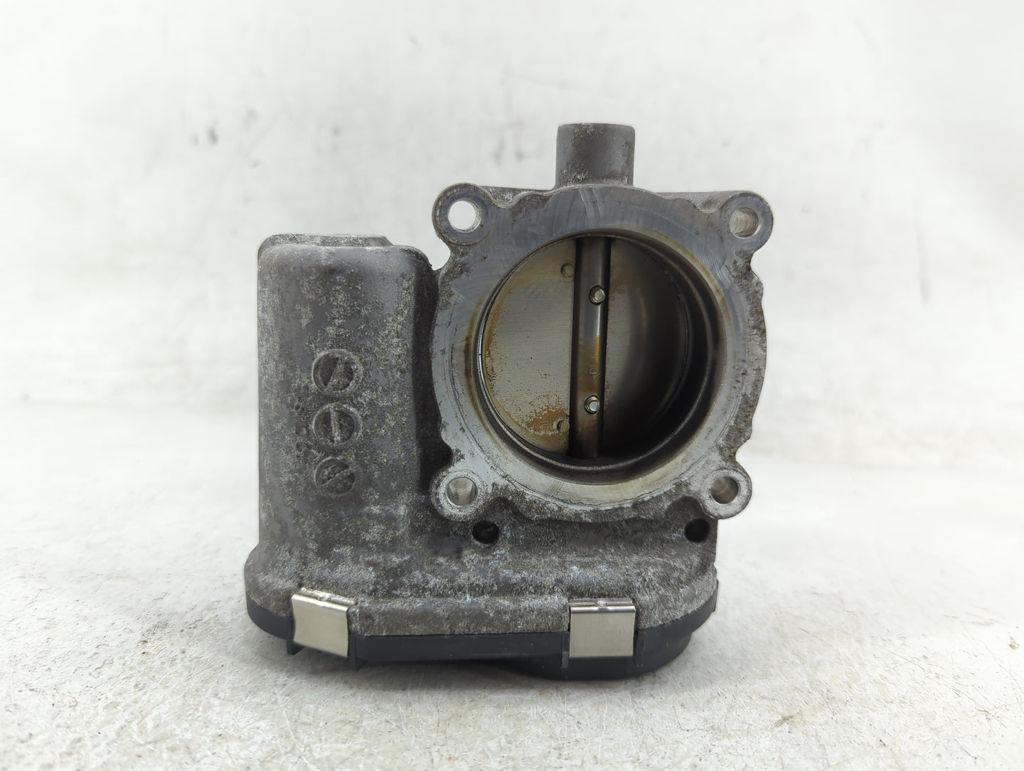 2012-2013 Ford Focus Throttle Body P/N:0280750586 Fits Fits 2012 2013 2014 2015 2016 2017 OEM Used Auto Parts - Oemusedautop