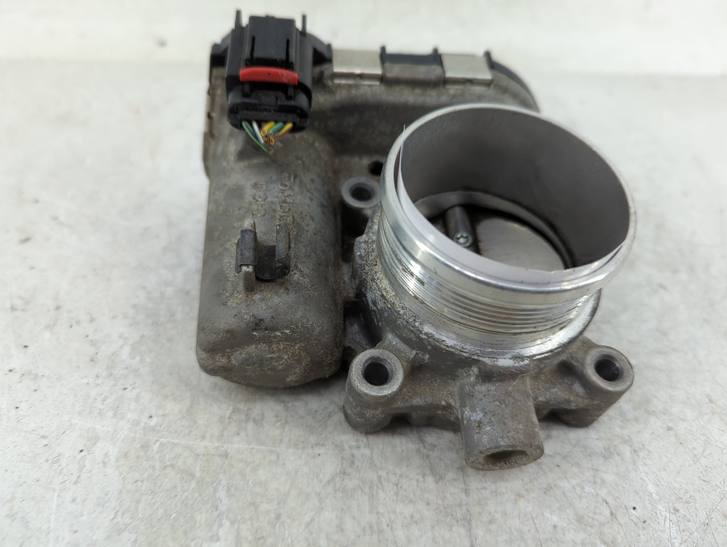 2012-2013 Ford Focus Throttle Body P/N:CM5E 9F991 AD 0 280 750 586 Fits Fits 2012 2013 2014 2015 2016 2017 OEM Used Auto Par