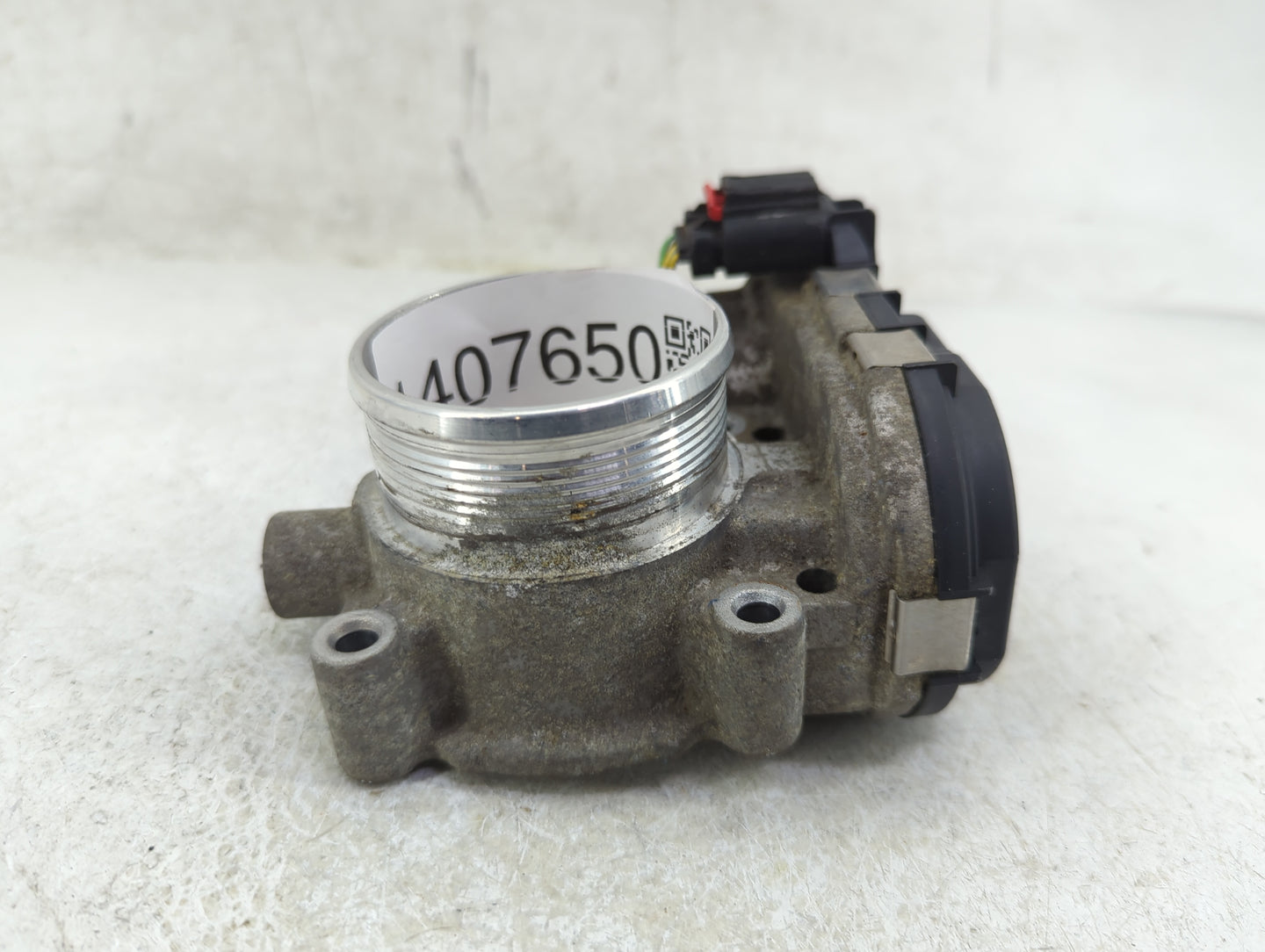 2012-2013 Ford Focus Throttle Body P/N:CM5E 9F991 AD 0 280 750 586 Fits Fits 2012 2013 2014 2015 2016 2017 OEM Used Auto Par