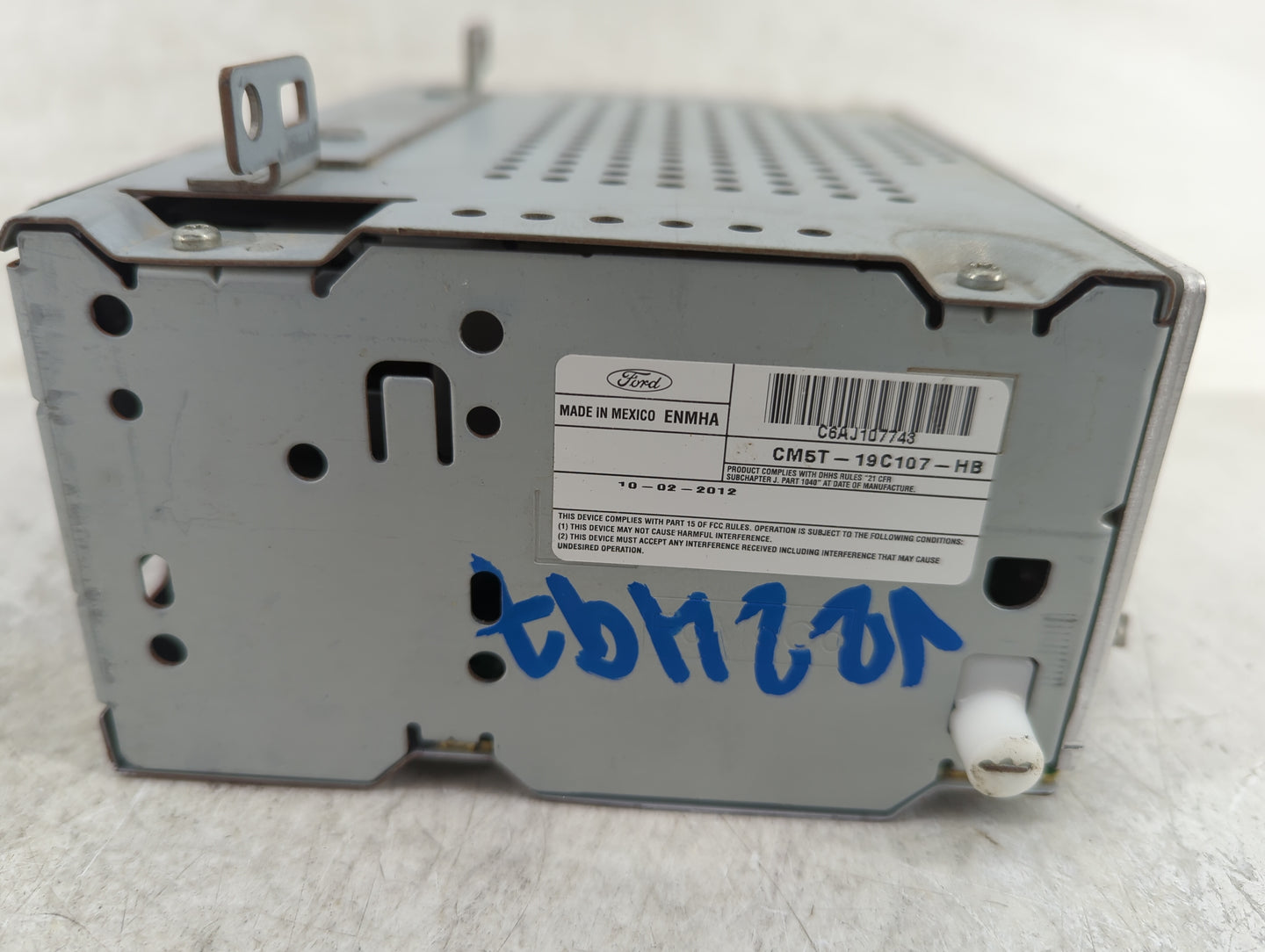2012-2014 Ford Focus Radio AM FM Cd Player Receiver Replacement P/N:CM5T-19C107-HB Fits Fits 2012 2013 2014 OEM Used Auto Pa
