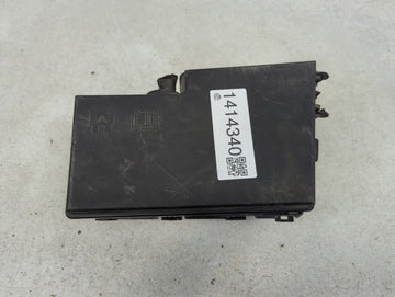 2012-2014 Ford Focus Fusebox Fuse Box Panel Relay Module P/N:AV6T-14A142-AB Fits Fits 2012 2013 2014 OEM Used Auto Parts - O