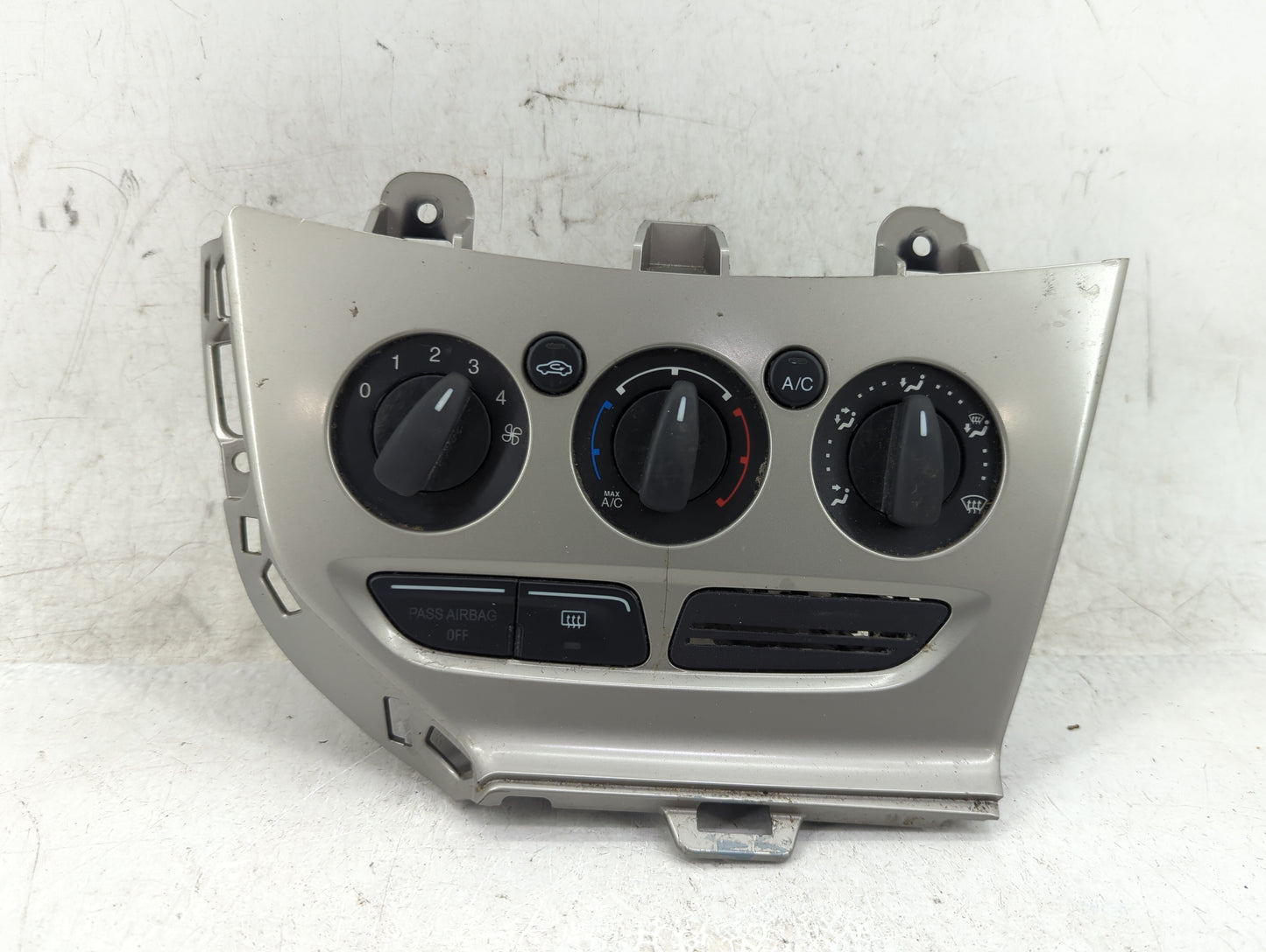2013-2014 Ford Focus Climate Control Module Temperature AC/Heater Replacement P/N:E1062773 Fits Fits 2013 2014 OEM Used Auto