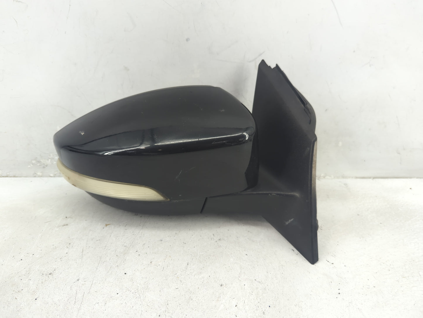 2012-2014 Ford Focus Passenger Side View Mirror - Right Door Mirror OEM Used - Oemusedautoparts1.com