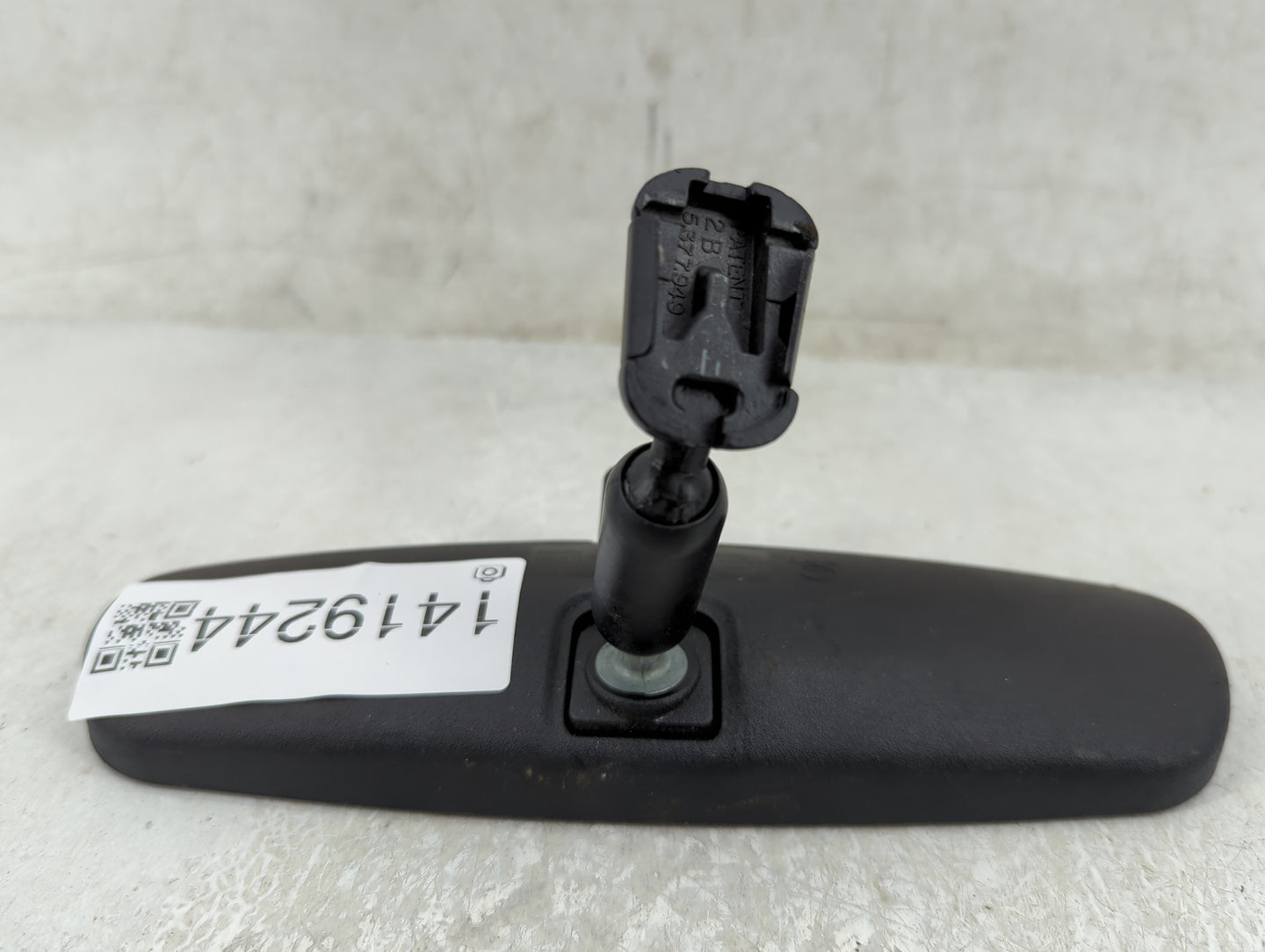 2010-2018 Ford Focus Interior Rear View Mirror Replacement OEM P/N:E8011681 Fits OEM Used Auto Parts - Oemusedautoparts1.com