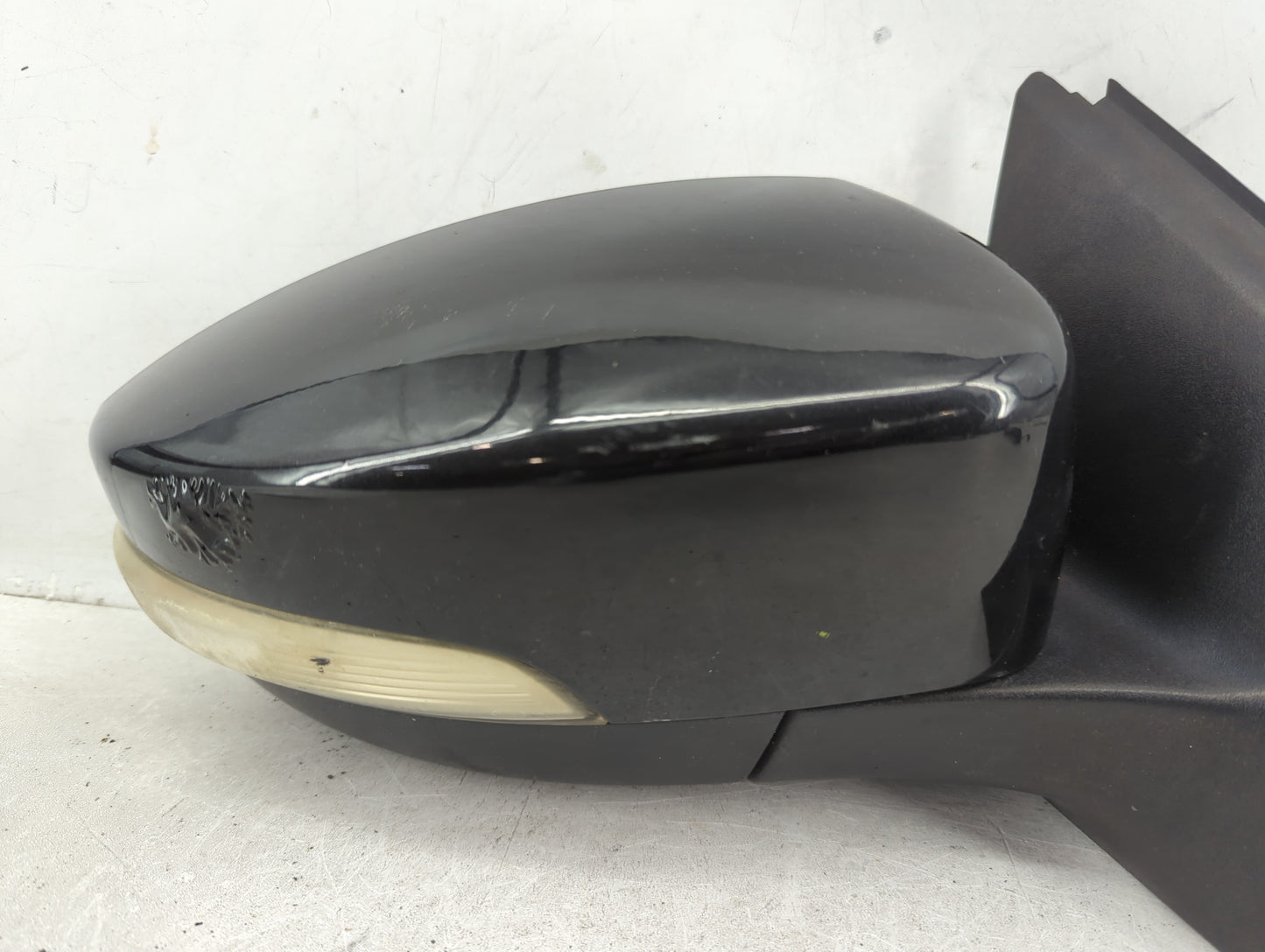 2012-2014 Ford Focus Passenger Side View Mirror - Right Door Mirror OEM Used - Oemusedautoparts1.com