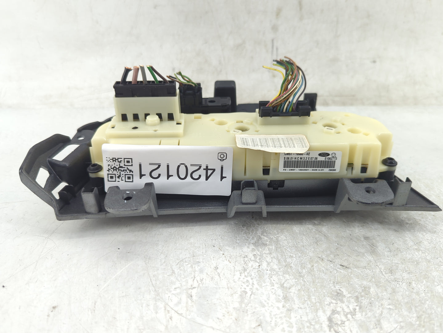 2013-2014 Ford Focus Climate Control Module Temperature AC/Heater Replacement P/N:CM5T-19980-AE Fits Fits 2013 2014 OEM Used
