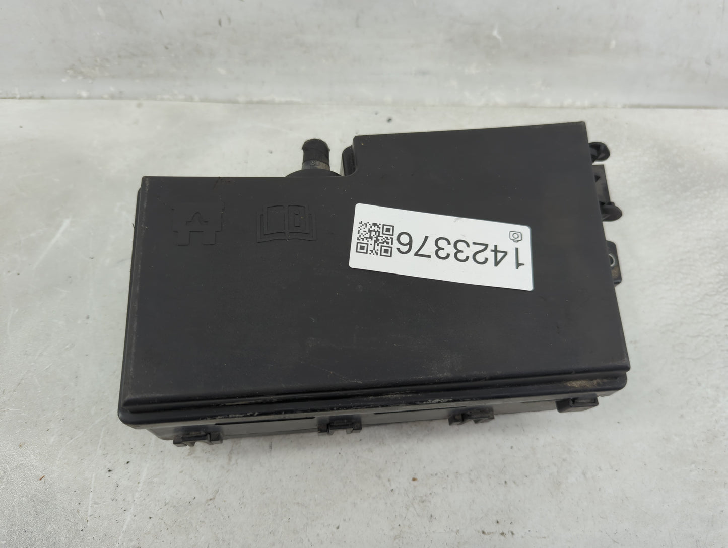 2012-2014 Ford Focus Fusebox Fuse Box Panel Relay Module P/N:AV6T-14A076-AB 19197 000 001, 21090 000 001 Fits Fits 2012 2013