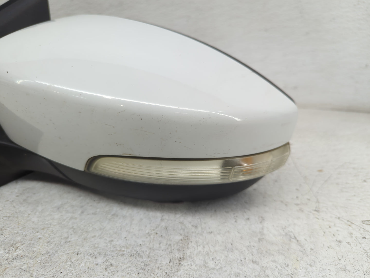 2012-2014 Ford Focus Driver Side View Mirror - Left Door Mirror OEM Used - Oemusedautoparts1.com