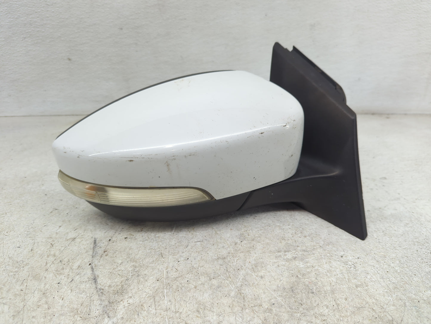 2012-2014 Ford Focus Passenger Side View Mirror - Right Door Mirror OEM Used - Oemusedautoparts1.com